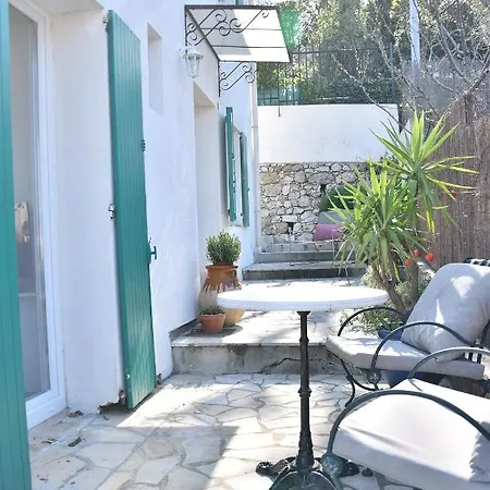 7 Avenue De Provence * Антиб