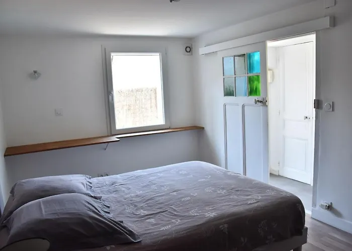 7 Avenue De Provence *